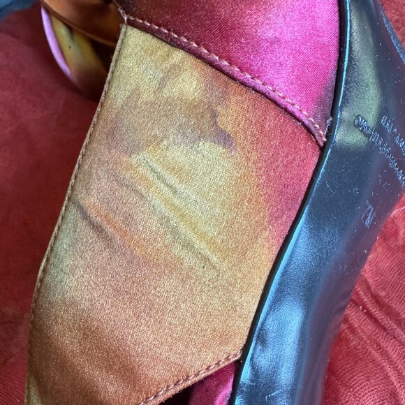 Vintage GUESS by Marciano Satin Rose Slingback Heels | Size 7M | NWOT - Picture 10 of 10